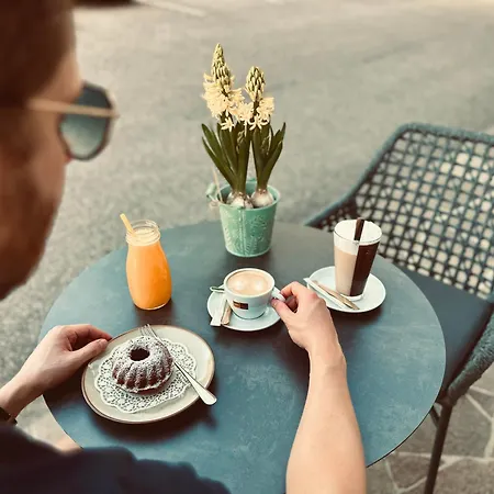 Neuhaeuslhof アパート *