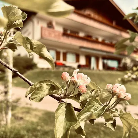 Neuhaeuslhof, Meran, Guestpass *