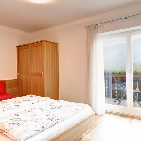 Neuhaeuslhof, Meran, Guestpass *