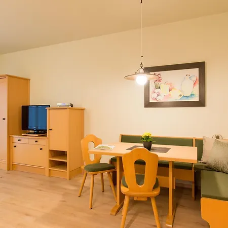 Neuhaeuslhof, Meran, Guestpass Appartamento